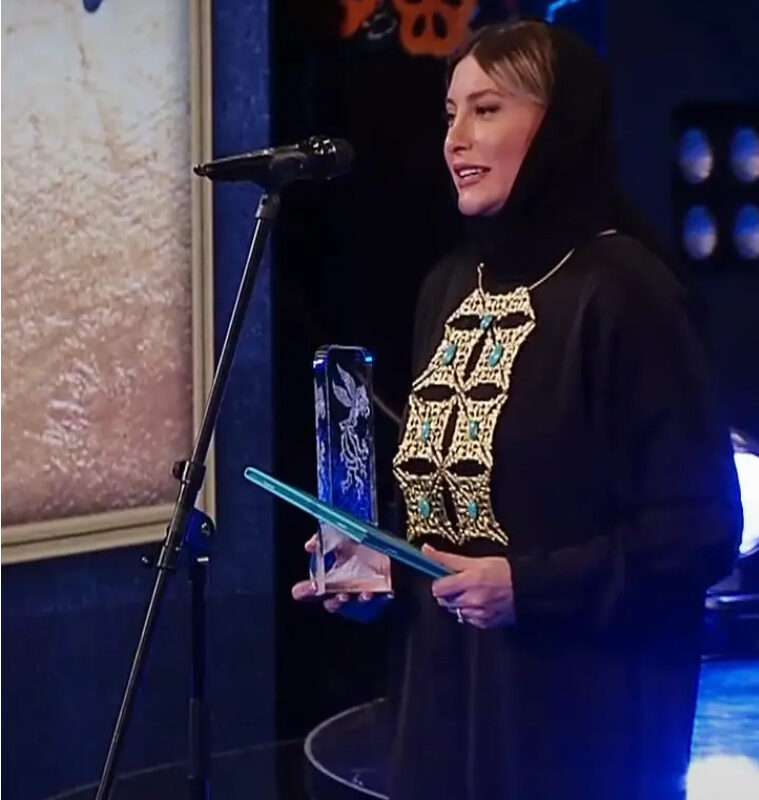 فریبا نادری برنده جشنواره سیمرغ