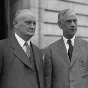 قانون اسموت هاولی